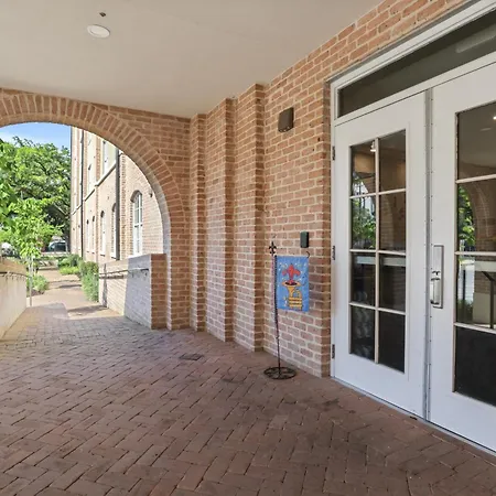 Bywater Suite Hotel-2